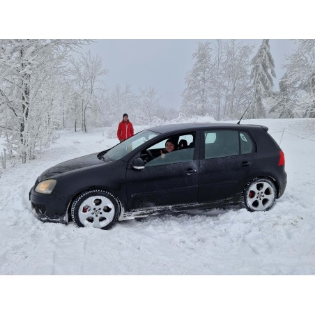 Taxi jízda na sněhu v...