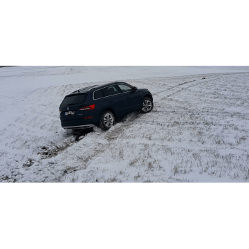 Taxi jízda na sněhu v...