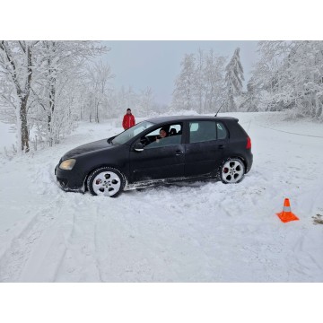 Škola smyku na sněhu:...